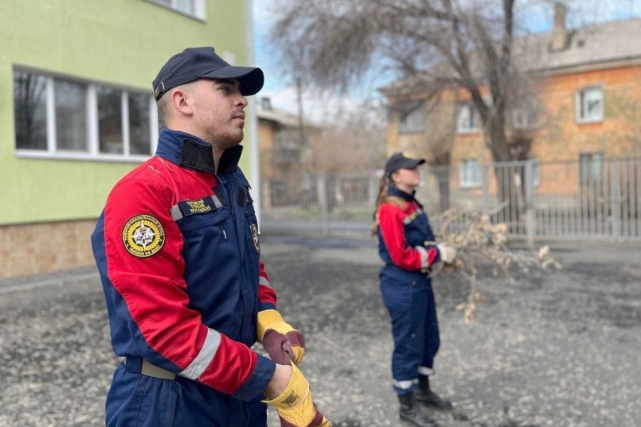 Студенческий спасательный отряд ОмГТУ ликвидирует последствия наводнений Студенческий спасательный отряд ОмГТУ ликвидирует последствия наводнений