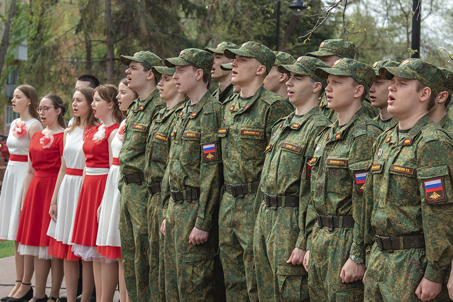 Память в сердце: вуз чтит героев и отмечает годовщину Великой Победы Память в сердце: вуз чтит героев и отмечает годовщину Великой Победы