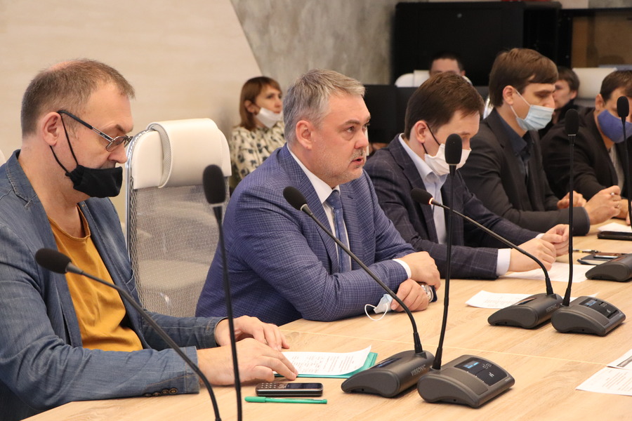 В ОмГТУ обсудили вопрос внедрения передовой образовательной программы в нефтехимическом институте В ОмГТУ обсудили вопрос внедрения передовой образовательной программы в нефтехимическом институте