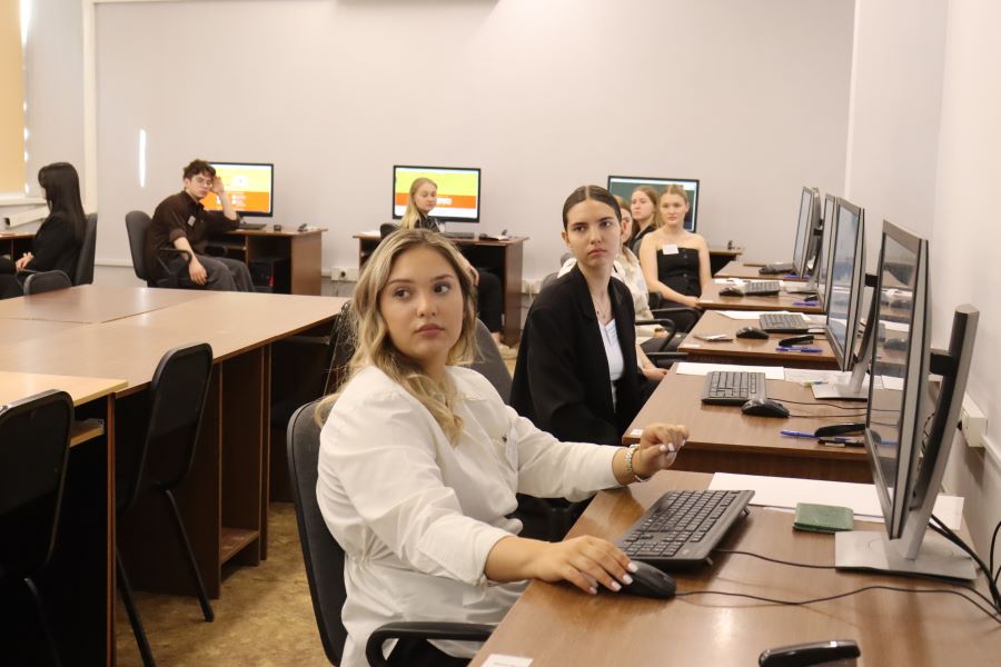 Студенты колледжа ОмГТУ успешно сдали демонстрационные экзамены Студенты колледжа ОмГТУ успешно сдали демонстрационные экзамены