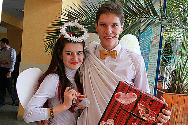 ������ ����� ���