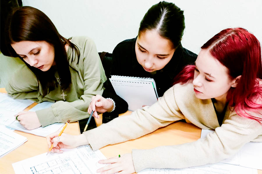 Обучающиеся технического университета разработают дизайн для омских школ Обучающиеся технического университета разработают дизайн для омских школ