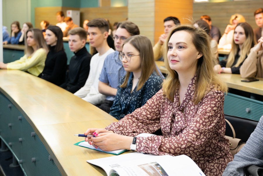 В ОмГТУ обсудили перспективы развития языка науки и техники В ОмГТУ обсудили перспективы развития языка науки и техники