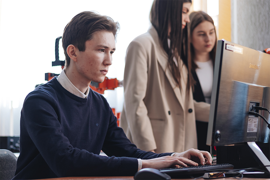 Студенты Омского политеха вошли ТОП-100 лучших выпускников цифровых кафедр страны Студенты Омского политеха вошли ТОП-100 лучших выпускников цифровых кафедр страны