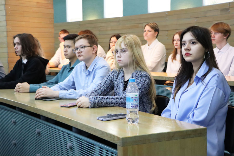 В Омском политехе стартовал туристический маршрут «Машиностроение: от идеи до реальности» В Омском политехе стартовал туристический маршрут «Машиностроение: от идеи до реальности»