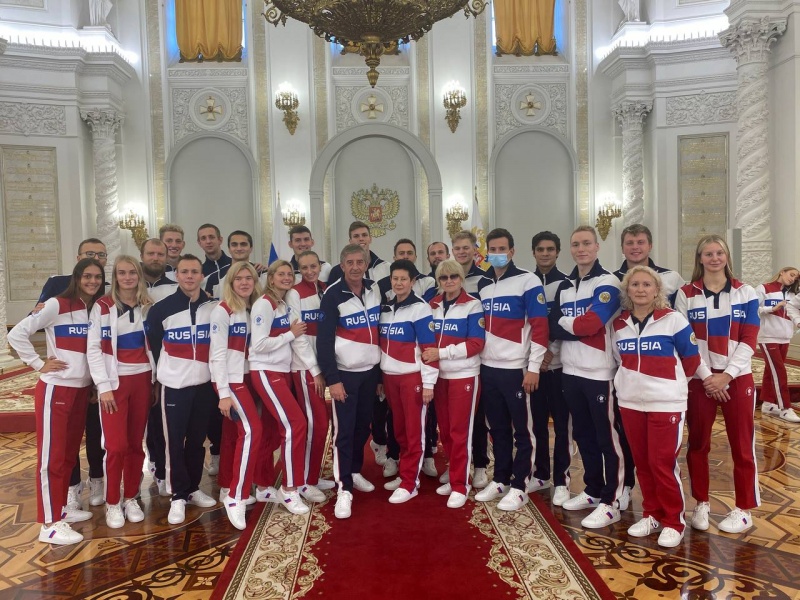 Владимир Путин встретился с олимпийской сборной России. В ее составе студент ОмГТУ – Мартин Малютин Владимир Путин встретился с олимпийской сборной России. В ее составе студент ОмГТУ – Мартин Малютин