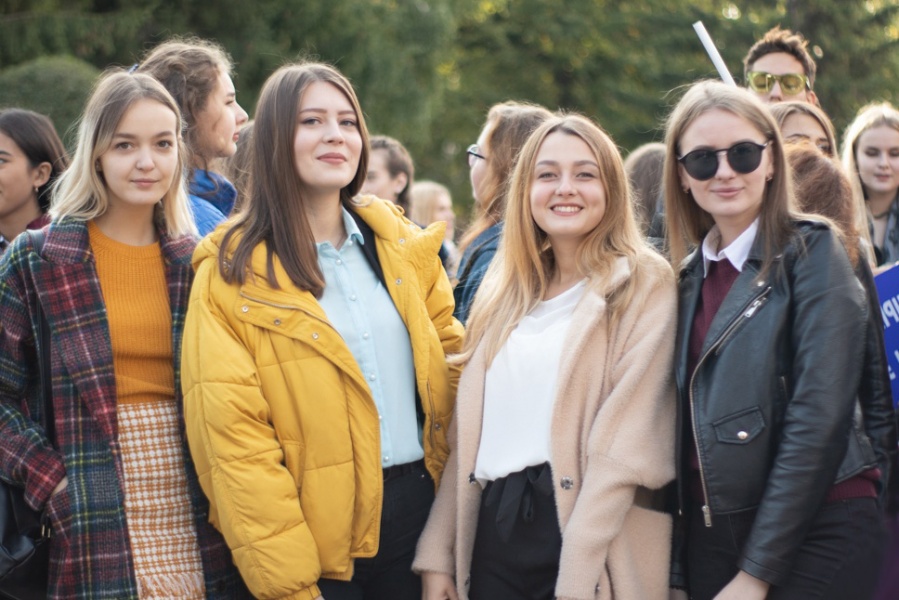 Приглашаем на День открытых дверей факультетов и институтов Приглашаем на День открытых дверей факультетов и институтов