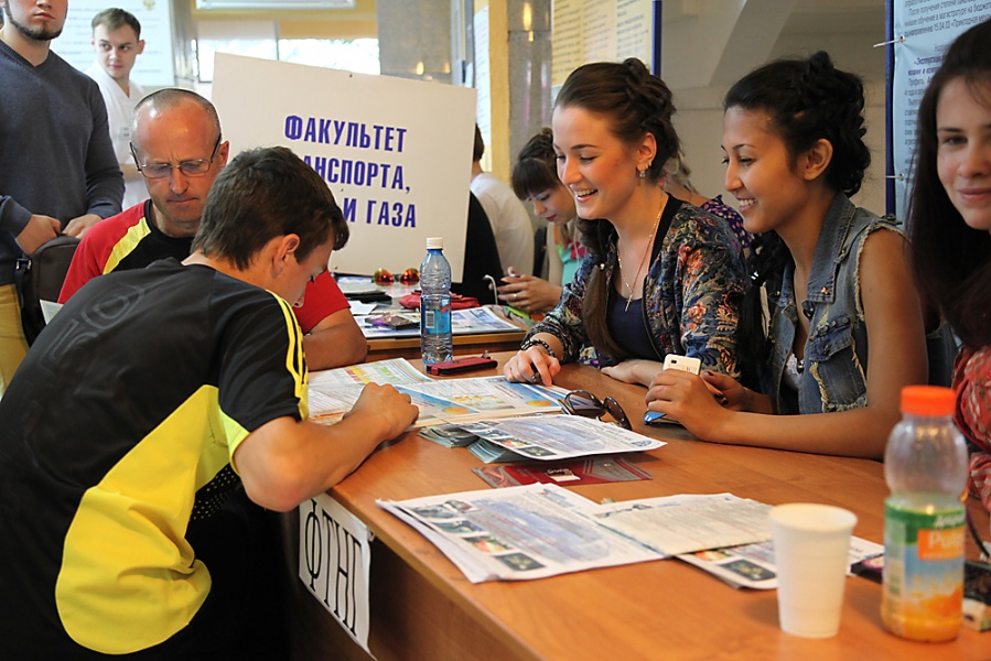 В Омском политехе готовят стобалльников по ЕГЭ В Омском политехе готовят стобалльников по ЕГЭ