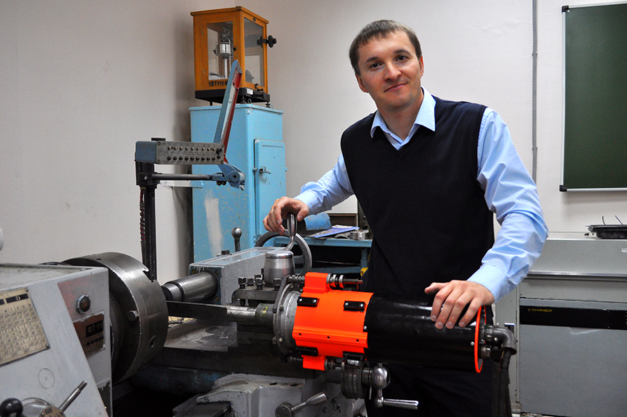 �������������� �������� � 100 ����������