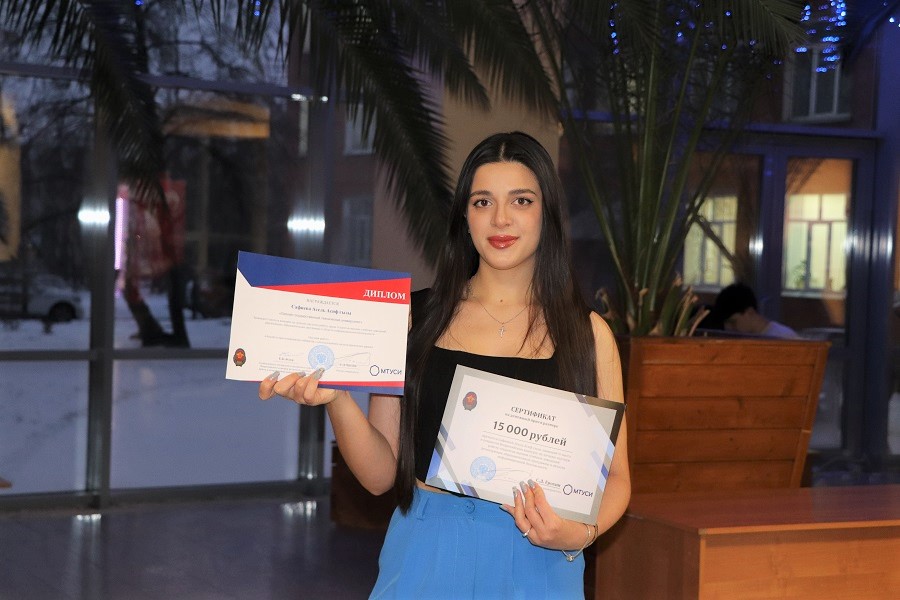 Студентка Омского политеха – призер открытого Всероссийского конкурса на лучшую научную работу Студентка Омского политеха – призер открытого Всероссийского конкурса на лучшую научную работу