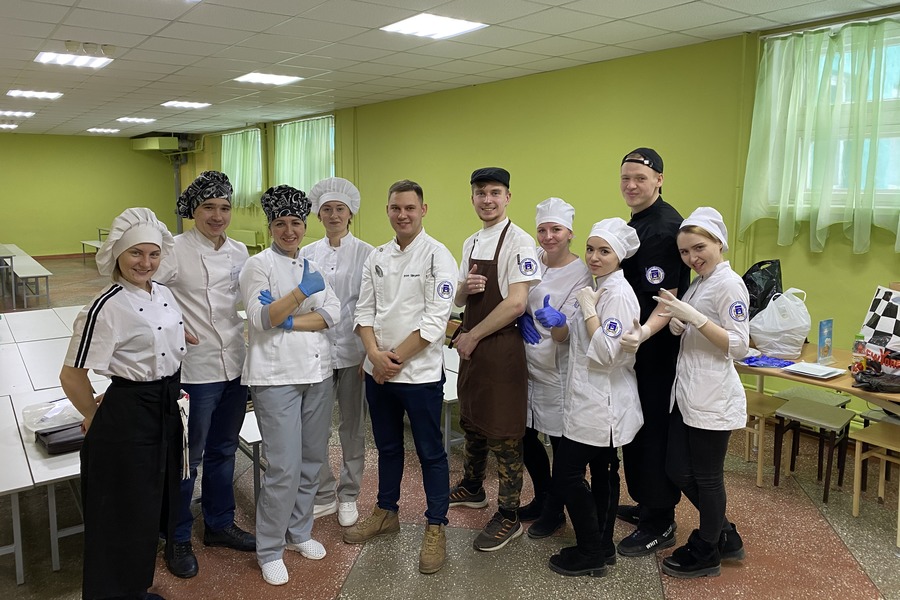 Студенты ОмГТУ разработали новое меню для школ Омска Студенты ОмГТУ разработали новое меню для школ Омска