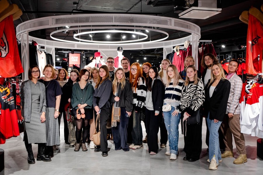 Студенты Омского политеха примут участие в создании капсульной коллекции ХК «Авангард» Студенты Омского политеха примут участие в создании капсульной коллекции ХК «Авангард»