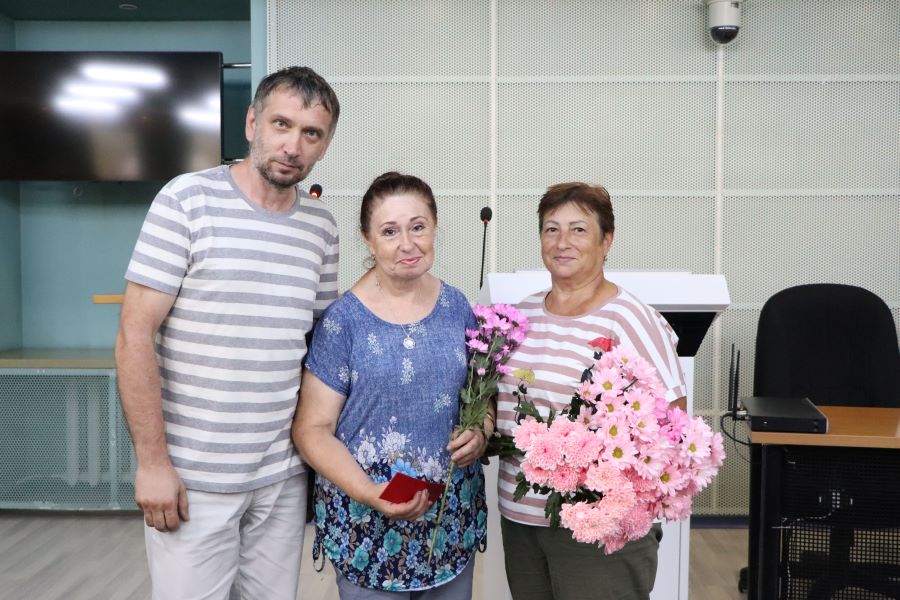 Сотрудники университета были отмечены почетным званием «Ветеран ОмГТУ» Сотрудники университета были отмечены почетным званием «Ветеран ОмГТУ»