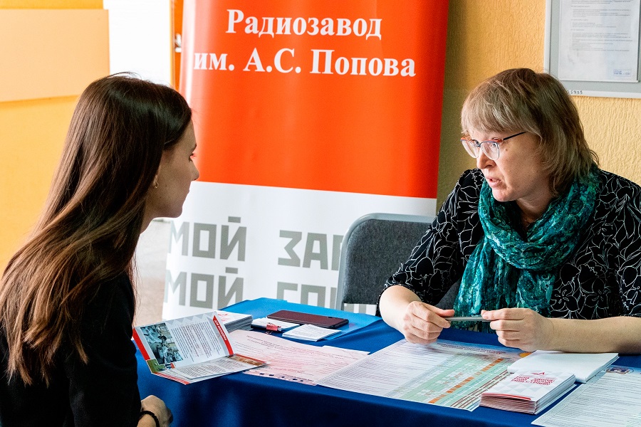 ОмГТУ приглашает абитуриентов на Ярмарку целевых мест ОмГТУ приглашает абитуриентов на Ярмарку целевых мест