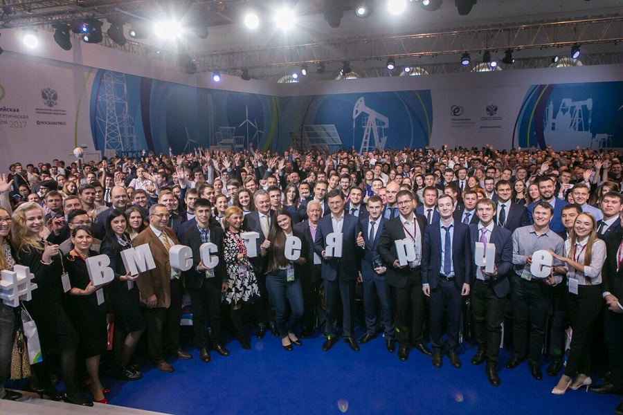 Михаил Котюков и Александр Новак ответили на вопросы студентов в формате «Диалога на равных» Михаил Котюков и Александр Новак ответили на вопросы студентов в формате «Диалога на равных»