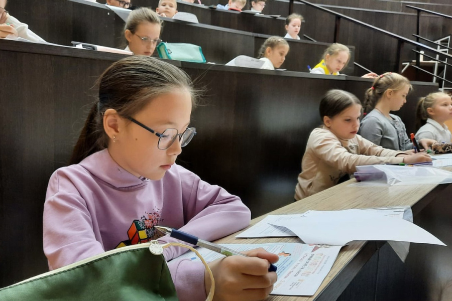 Предуниверсарий провел многопредметную олимпиаду для школьников Предуниверсарий провел многопредметную олимпиаду для школьников