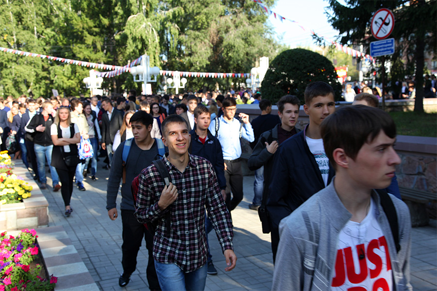 С 1 сентября студентам ОмГТУ начнут выплачивать увеличенные стипендии С 1 сентября студентам ОмГТУ начнут выплачивать увеличенные стипендии