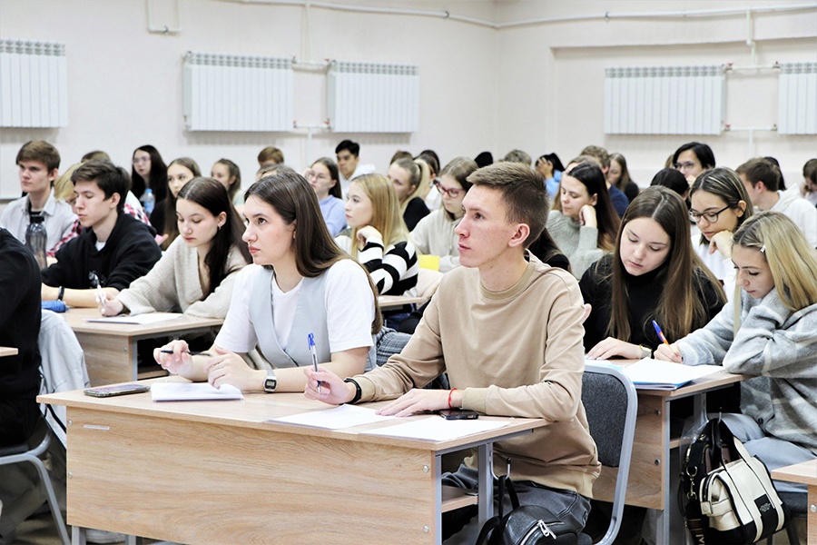 Свыше 160 студентов смогли проверить свою экономическую грамотность на площадке политеха Свыше 160 студентов смогли проверить свою экономическую грамотность на площадке политеха