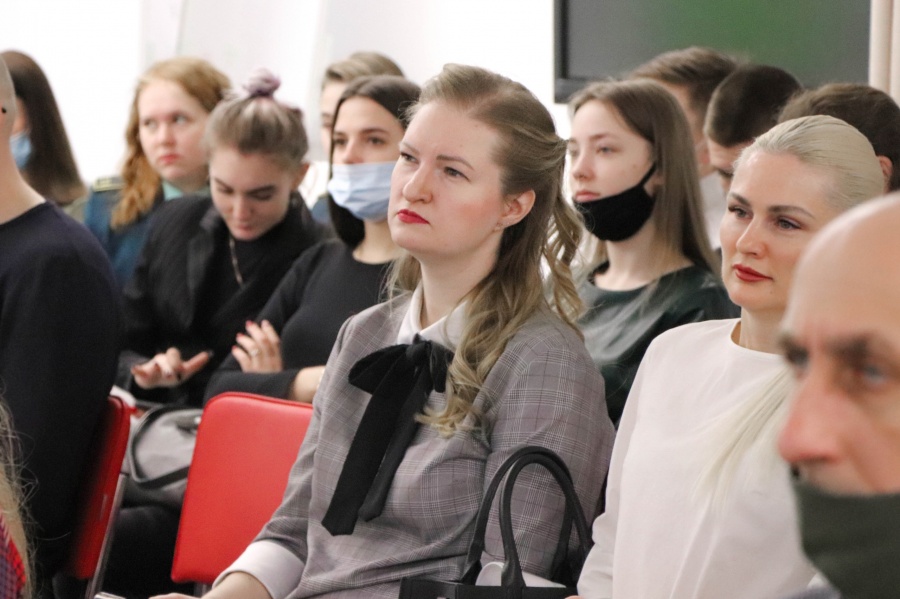 В Омском политехе обсудили вопросы внешнеэкономической деятельности В Омском политехе обсудили вопросы внешнеэкономической деятельности