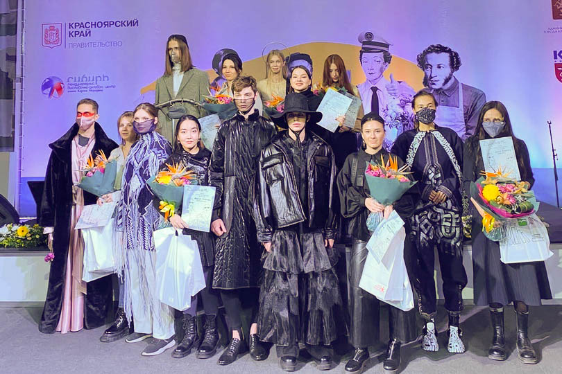 Творческие работы политехников высоко оценили на конкурсе «Дресс-код: Сибирь» Творческие работы политехников высоко оценили на конкурсе «Дресс-код: Сибирь»