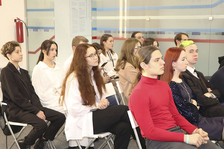 В Омском политехе прошла презентация альманаха «Переливы – 2023» В Омском политехе прошла презентация альманаха «Переливы – 2023»