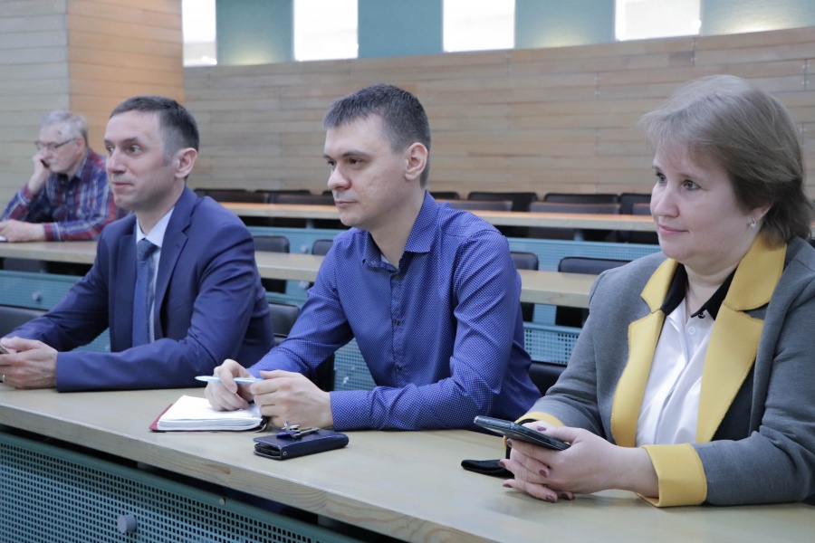 В Омском политехе обсудили проблемы раскрытия и расследования киберпреступлений В Омском политехе обсудили проблемы раскрытия и расследования киберпреступлений