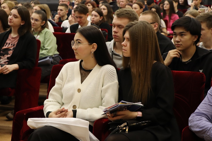 ОмГТУ приглашает на День открытых дверей онлайн ОмГТУ приглашает на День открытых дверей онлайн