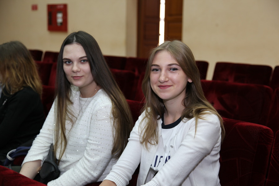 "Выбор за тобой!" в Омском политехе: свыше 1500 школьников попробовали себя в роли технических специалистов "Выбор за тобой!" в Омском политехе: свыше 1500 школьников попробовали себя в роли технических специалистов