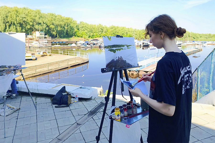 Обучающиеся университета завершили пленэрную практику Обучающиеся университета завершили пленэрную практику