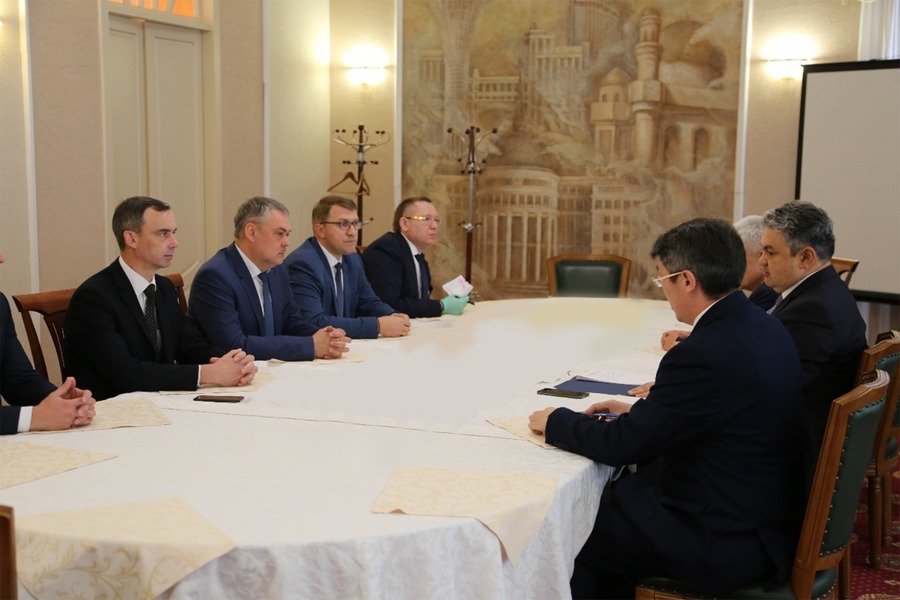 Врио ректора ОмГТУ Дмитрий Маевский и Посол Казахстана в России Ермек Кошербаев обсудили вопрос обучения казахстанских студентов Врио ректора ОмГТУ Дмитрий Маевский и Посол Казахстана в России Ермек Кошербаев обсудили вопрос обучения казахстанских студентов