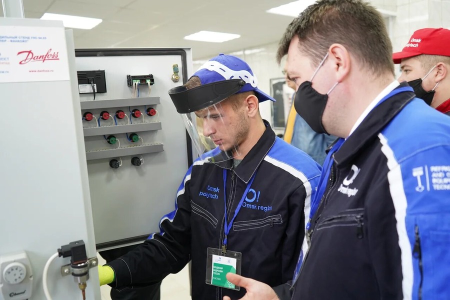 ОмГТУ в составе команды от региона подал заявку на участие во Всероссийском акселераторе по промышленному туризму ОмГТУ в составе команды от региона подал заявку на участие во Всероссийском акселераторе по промышленному туризму