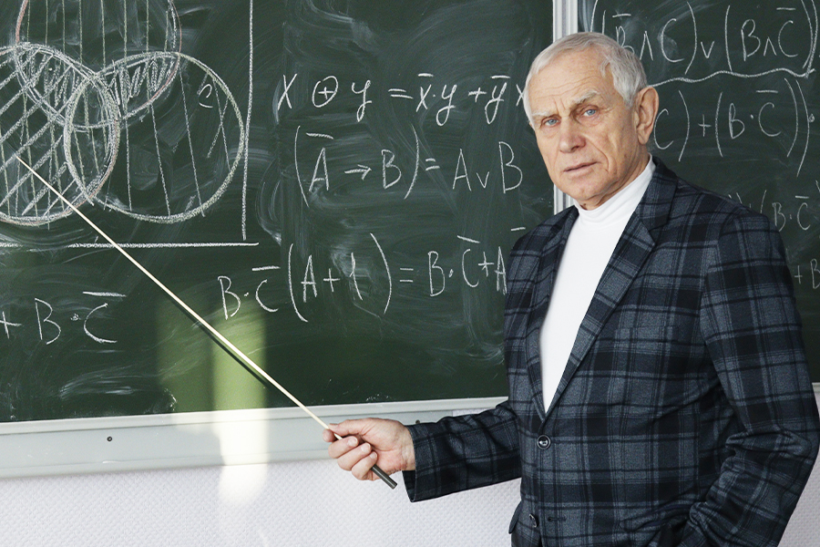 #лицаОмГТУ: о доценте кафедры «Автоматизация и робототехника» Владимире Аристове #лицаОмГТУ: о доценте кафедры «Автоматизация и робототехника» Владимире Аристове