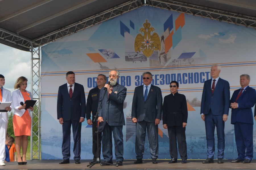 Делегация Омского политеха приняла участие в VI Форуме МЧС России и общественных организаций "Общество за безопасность" Делегация Омского политеха приняла участие в VI Форуме МЧС России и общественных организаций "Общество за безопасность"