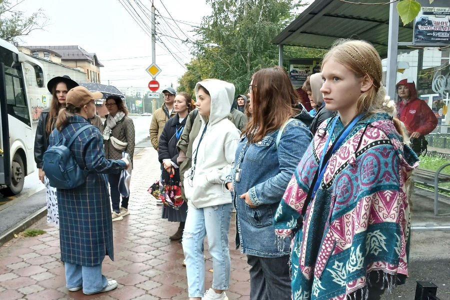 Студенты политеха знакомятся с архитектурными стилями Омска Студенты политеха знакомятся с архитектурными стилями Омска