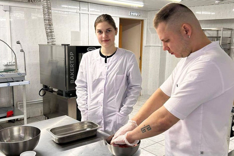 В политехе разрабатывают технологию и упаковку инновационных продуктов из свинины В политехе разрабатывают технологию и упаковку инновационных продуктов из свинины