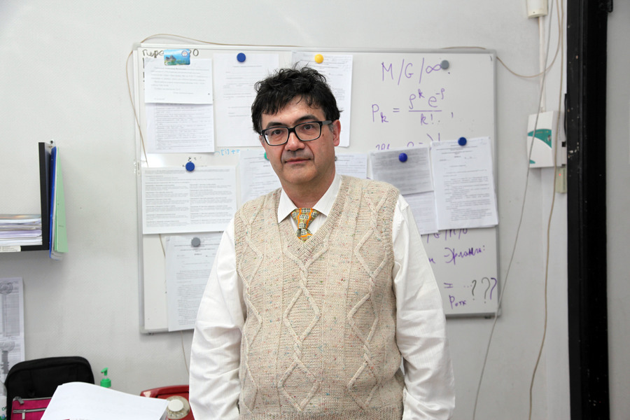 "Английский язык для работы, русский – для души": итальянский профессор в Омском политехе "Английский язык для работы, русский – для души": итальянский профессор в Омском политехе