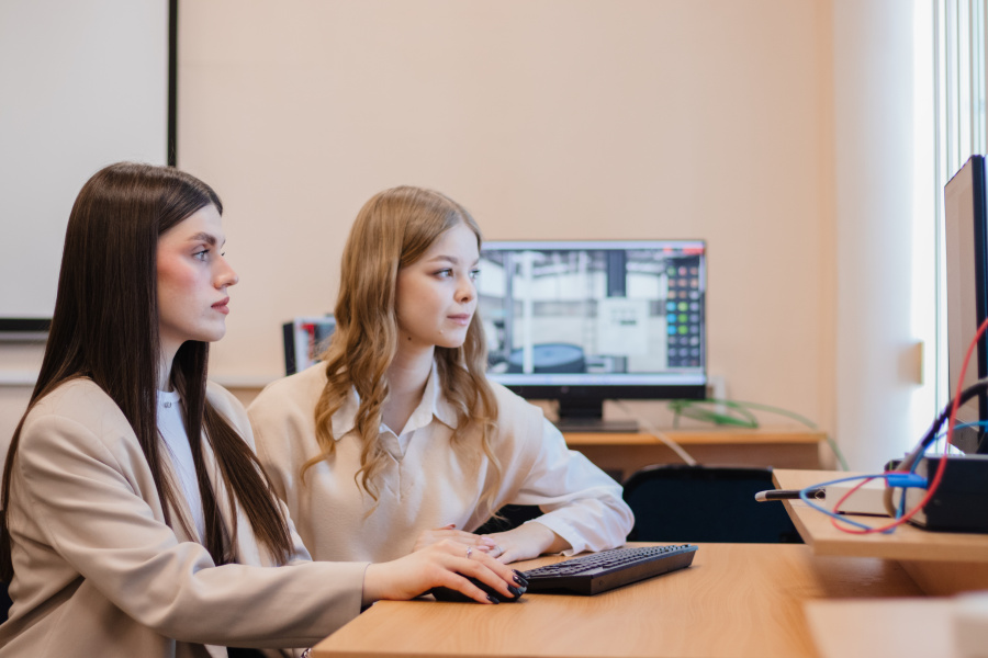 ОмГТУ вошел в ТОП-20 вузов с самыми высокими зарплатами выпускников в ИТ-сфере ОмГТУ вошел в ТОП-20 вузов с самыми высокими зарплатами выпускников в ИТ-сфере