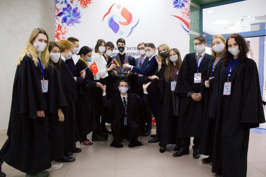 Студенты Омского политеха приняли участие в решении международных вопросов Студенты Омского политеха приняли участие в решении международных вопросов