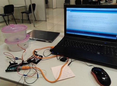 Студент ОмГТУ разработал новый вариант кормушек для животных Студент ОмГТУ разработал новый вариант кормушек для животных