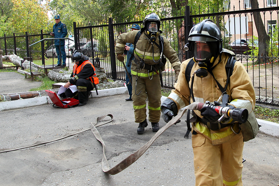 ОмГТУ, МЧС России и Росгвардия провели совместные учения ОмГТУ, МЧС России и Росгвардия провели совместные учения